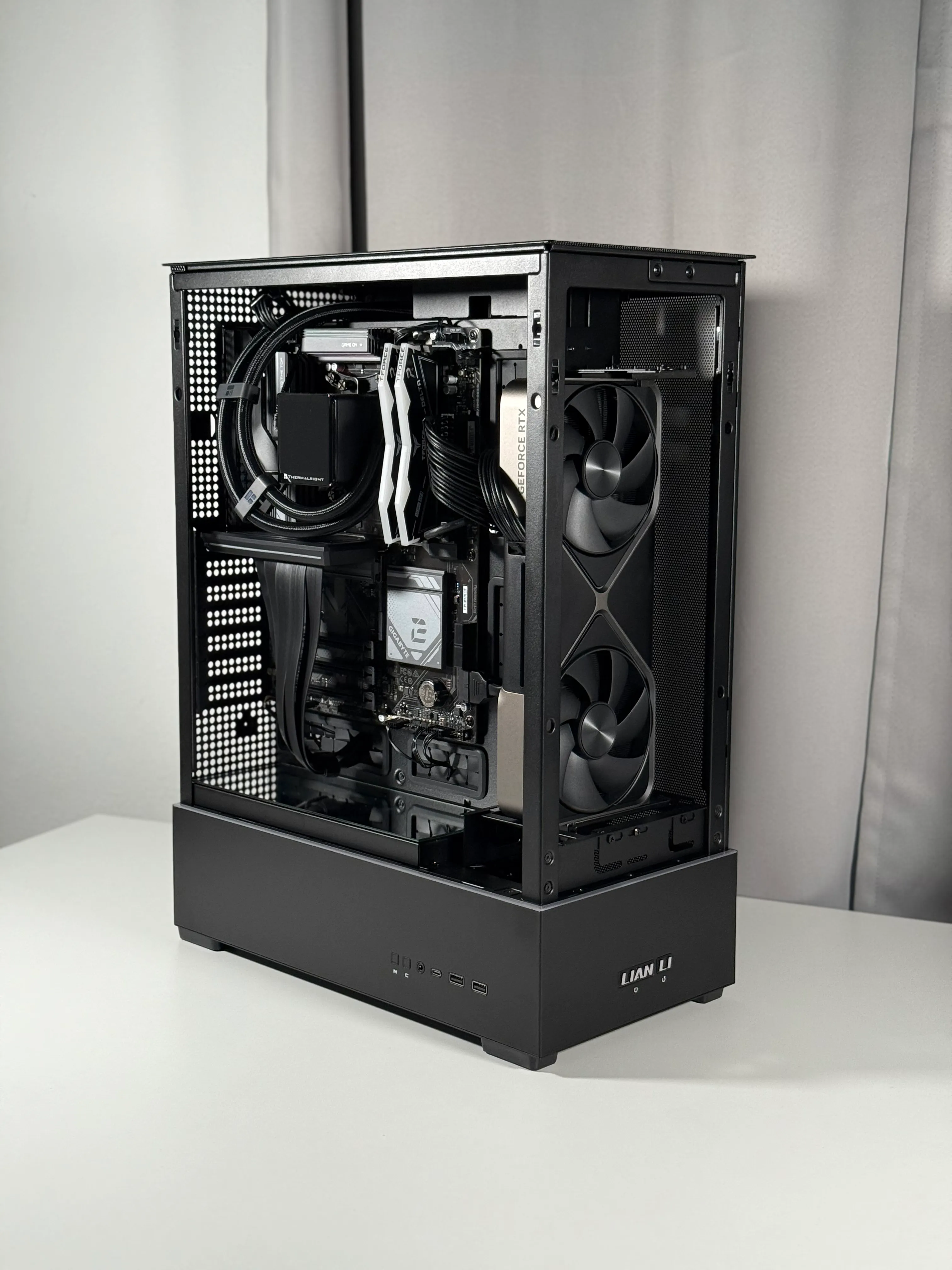 (9800X3D/5080) LIAN LI SUP01