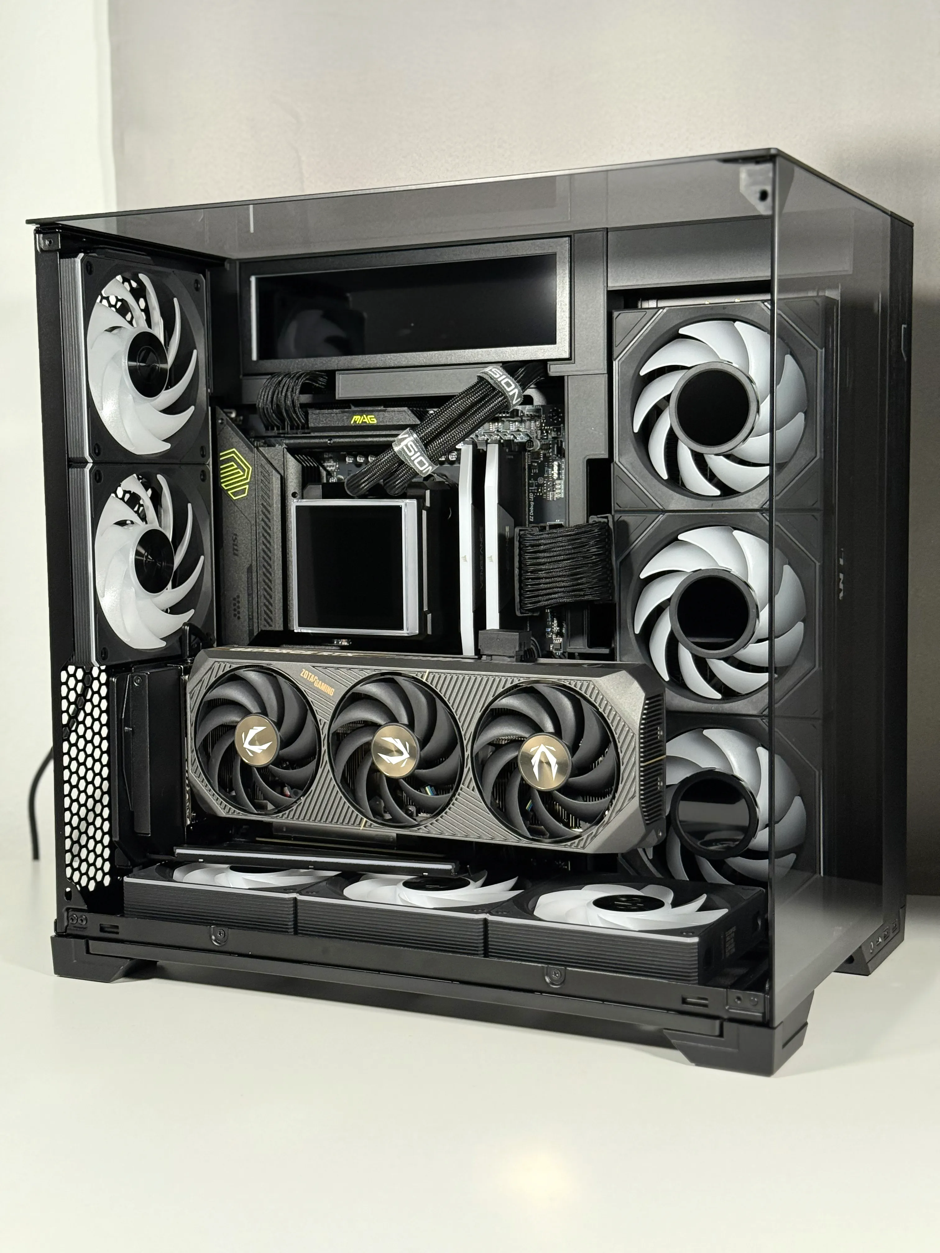 (9800X3D/5070Ti) O11 Vision Compact VGPU