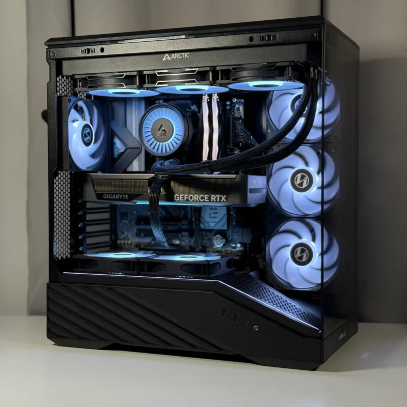 (7800X3D/5070) LIAN LI V100R